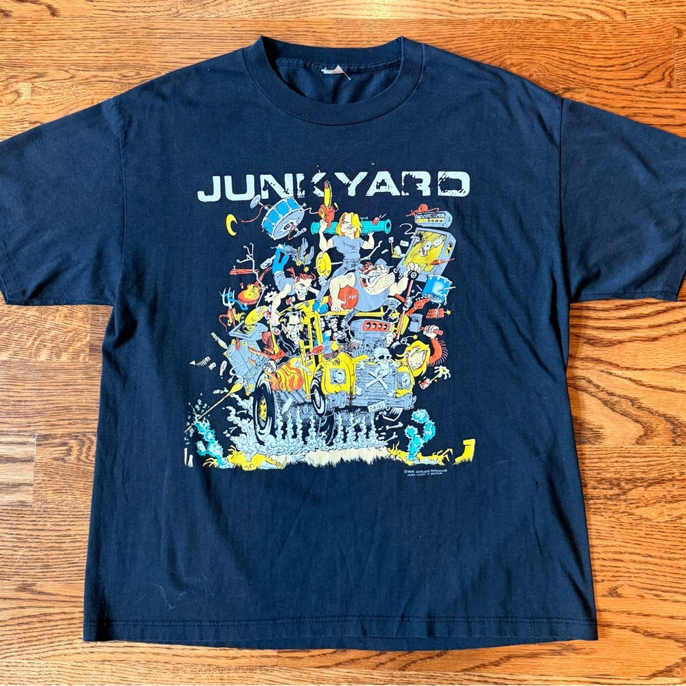 Vintage Junkyard 80’s front and back Graphic T-Shirt